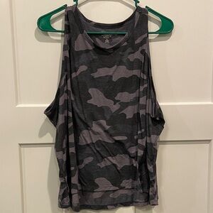 XXL Old Navy Camo Active Camouflage Sleeveless Women's Top tank
